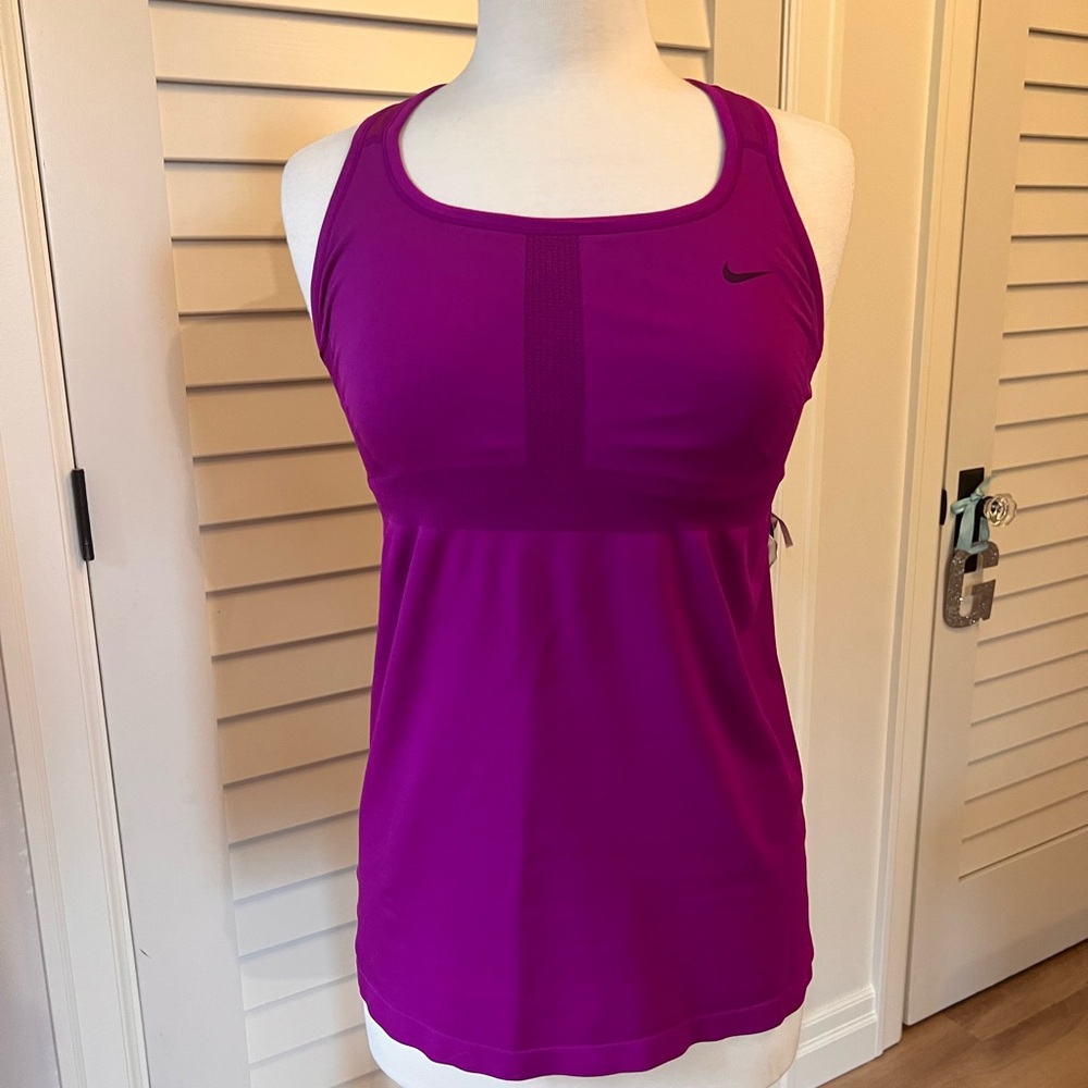 Nike Dryfit Sz LG Magenta top